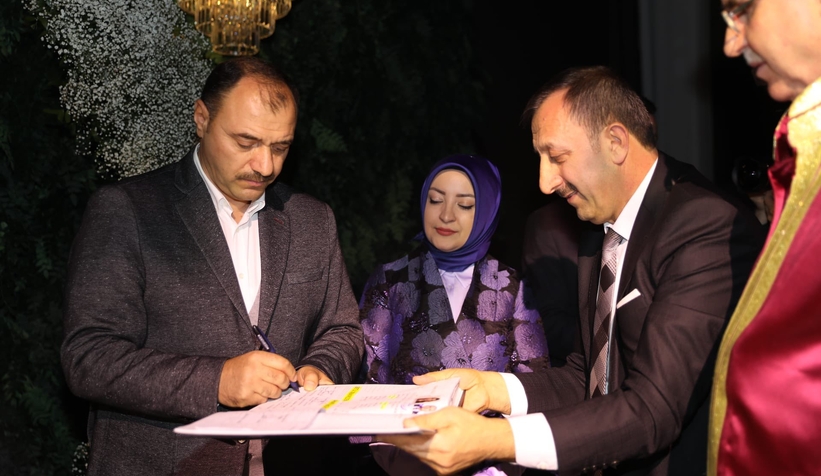 satso-baskani-altug-ve-betul-demirezen-dunyaevine-girdiyknmrzjrwv