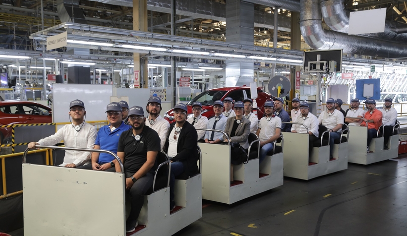 satso-genc-girisimciler-kurulu-toyota-uretimini-yerinde-inceledizfnjsklzeg