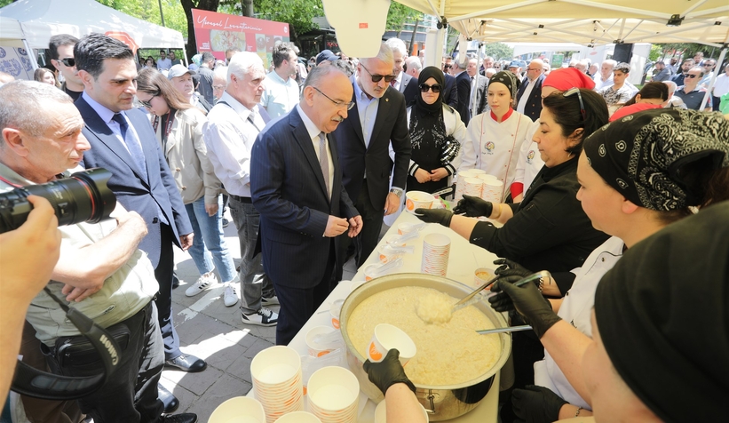 satsodan-meshur-adapazari-dartili-keskek-ikramiq29ty21jr1