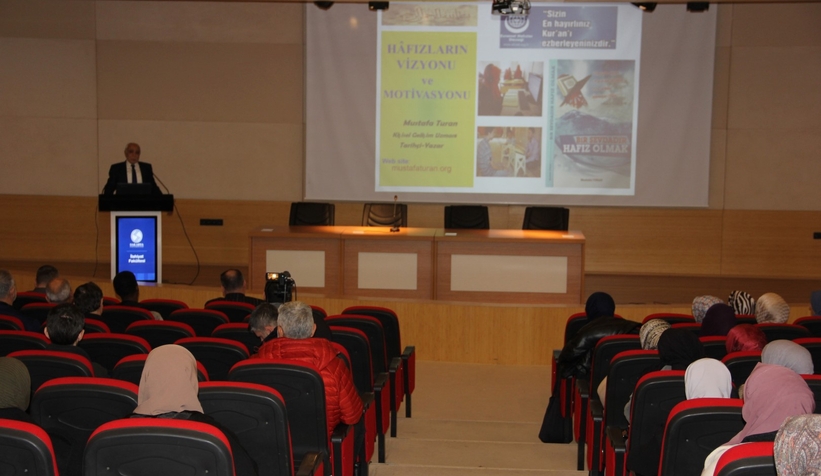 SAÜ'de Bir Sevdadır Hafız Olmak konulu konferans düzenlendi