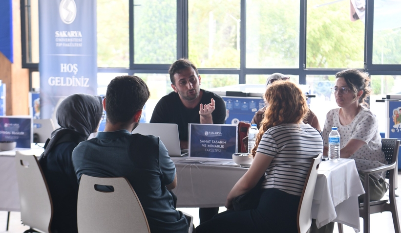 SAÜ'de tanıtım günleri yoğun ilgiyle tamamlandı