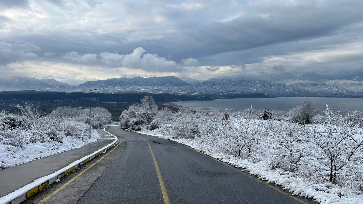 SAÜ Kampüsünden kar manzaraları
