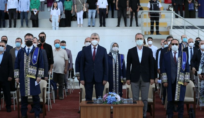 SAÜ TIP'da mezuniyet töreni yapıldı  