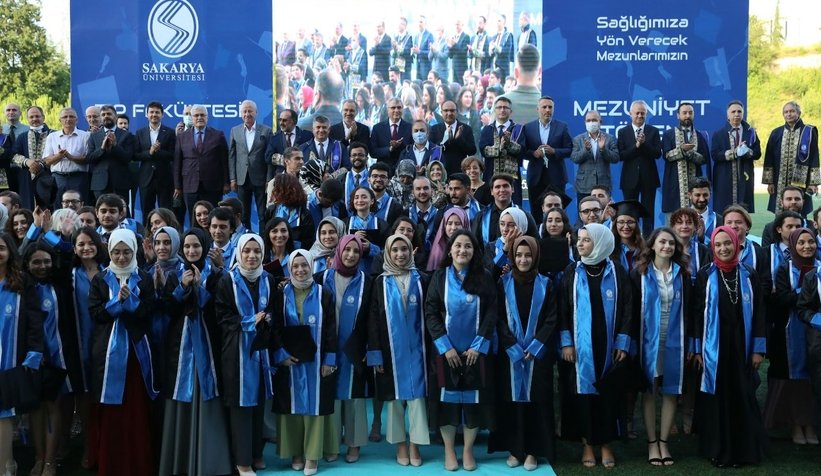 SAÜ TIP'da mezuniyet töreni yapıldı  