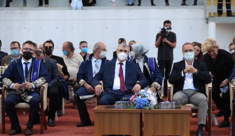 SAÜ TIP'da mezuniyet töreni yapıldı  