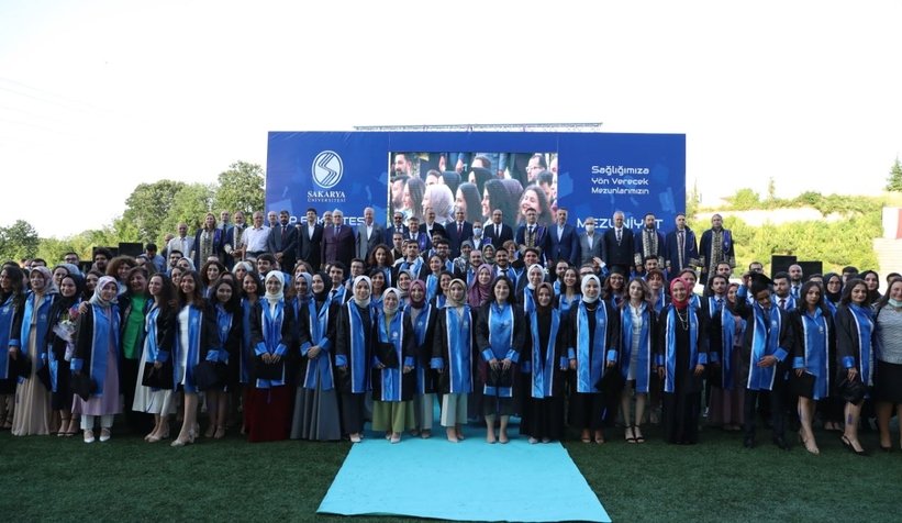 SAÜ TIP'da mezuniyet töreni yapıldı  