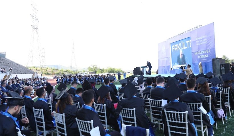 SAÜ TIP'da mezuniyet töreni yapıldı  