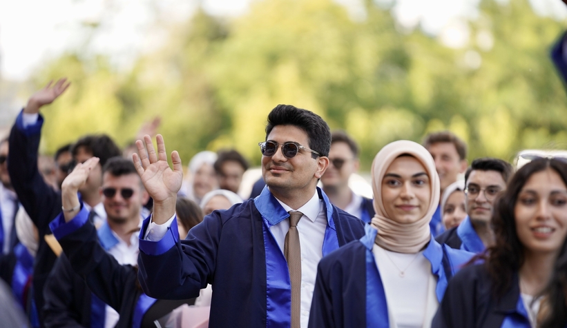 sau-tip-fakultesinde-mezuniyet-sevincivwi5wfl3zd