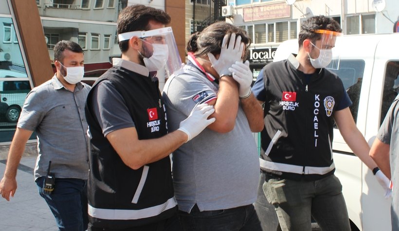 Sauna faresi yakayı ele verdi