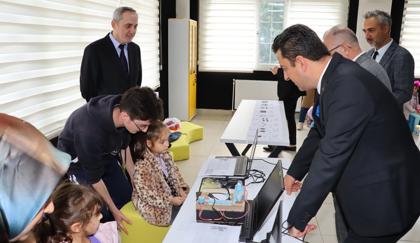 Savaşçı Kod Haftası etkinliklerine katıldı