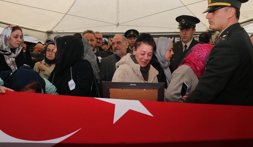 Şehidimiz Akın Karakuş'un naaşını baba ocağında