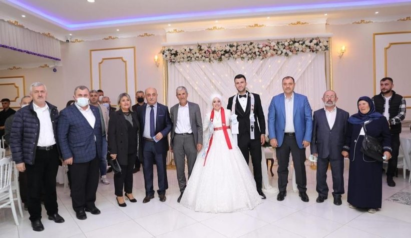 Şehidin ikiz kardeşi dünya evine girdi