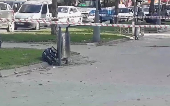 sehir-merkezinde-supheli-canta-polisi-alarma-gecirdizmzamllydd