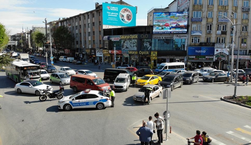 sehir-merkezinde-trafik-felc-olduuzfzbmhaov