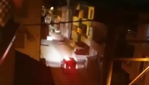 Şehirde film sahnesi gibi kovalamaca