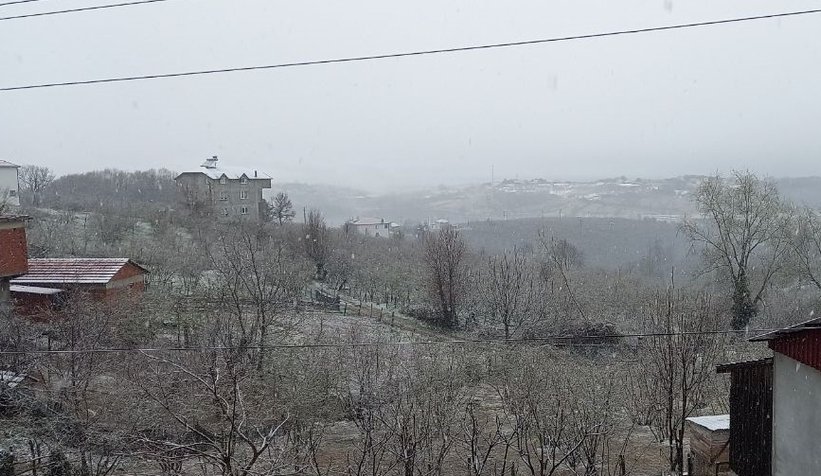 Şehirden kar manzaraları