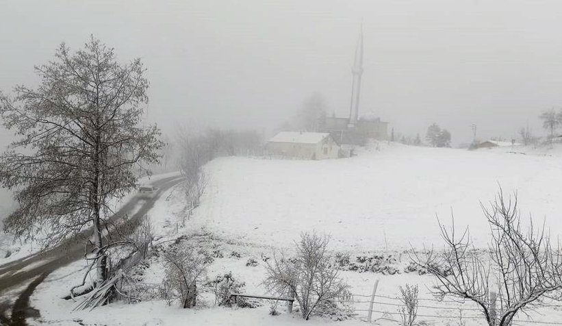 Şehirden kar manzaraları