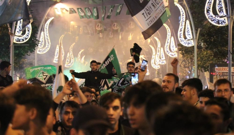 Şehirden kutlama manzaraları