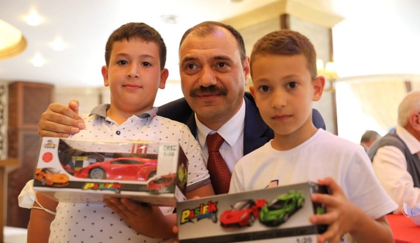 Şehit aileleri ve gaziler onuruna yemek düzenlendi