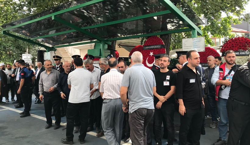 sehit-astsubay-mehmet-fatih-cangir-son-yolculuguna-ugurlaniyorae1xnldyzt