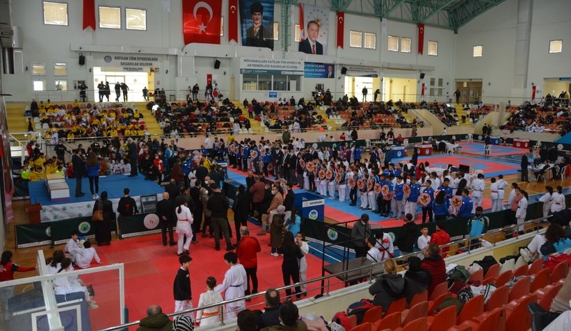 sehit-emniyet-muduru-gaffar-okkan-anisina-turnuva-duzenlendisunlsteybk