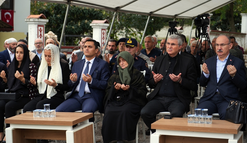 Şehit Kaymakam Safitürk, vefatının 7’nci yılında kabri başında anıldı