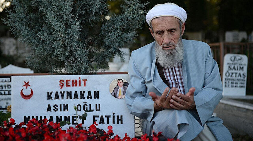 Şehit Kaymakamın babasına son görev