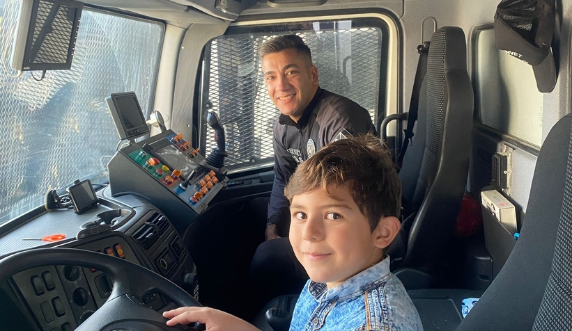 Şehit polisin oğluna unutulmaz bir gün yaşattılar