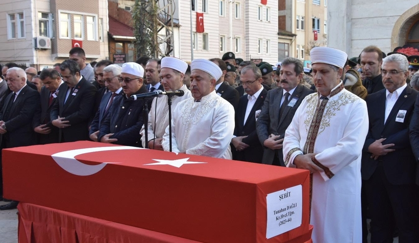 sehitlerimiz-dualarla-ugurlandib1fuy05mww