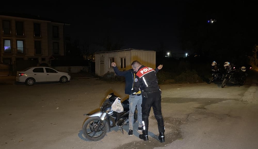 sehrin-dort-bir-yanindaki-metruk-binalara-baskinshlgqny1mx