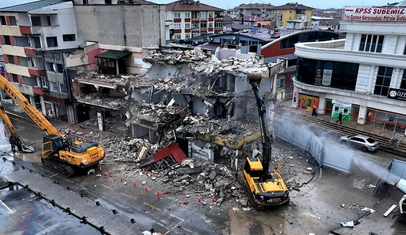sehrin-kalbindeki-dev-projede-yikim-basladietl5utffzn