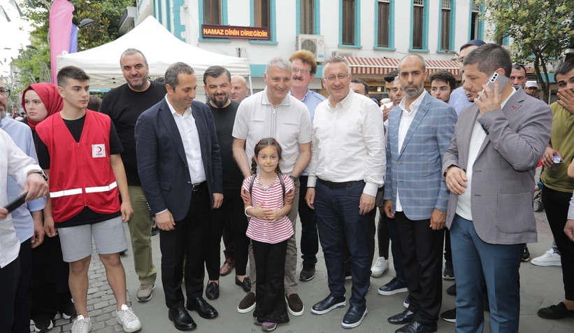 Şehrin merkezinde festival rüzgarı esti