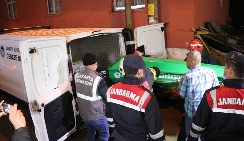 Sekiz farklı yangında 4 kişi hayatını kaybetti