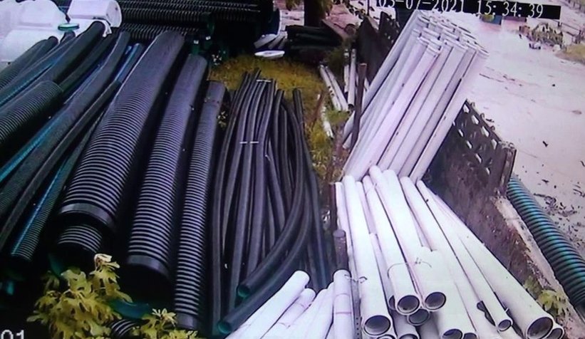 Sel felaketi kamerada