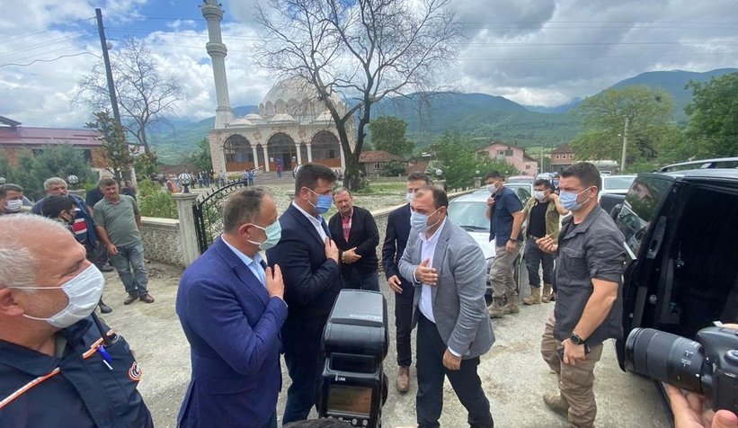 Sel kurbanı Sami amcaya acı veda