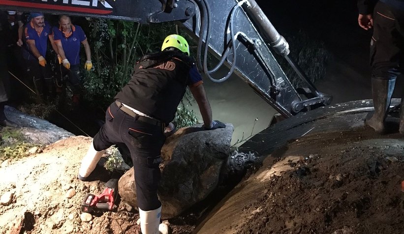 Sel sularına kapılan yaşlı adamın cansız bedeni bulundu