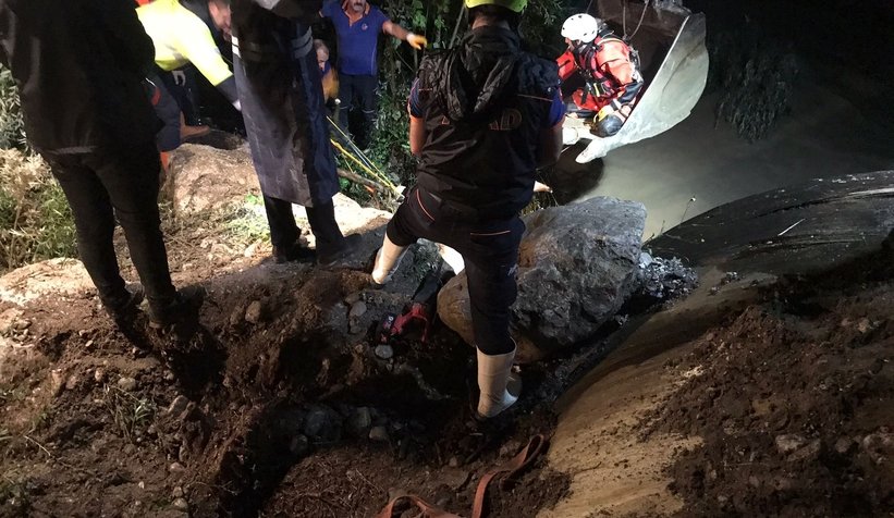 Sel sularına kapılan yaşlı adamın cansız bedeni bulundu