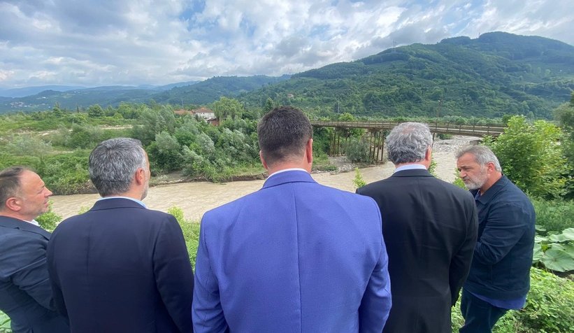 Selden zarar gören mahallelerde inceleme yaptılar