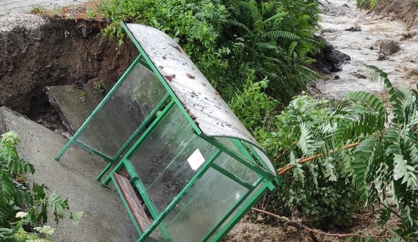 Selin vurduğu Akyazı'da yaralar sarılıyor