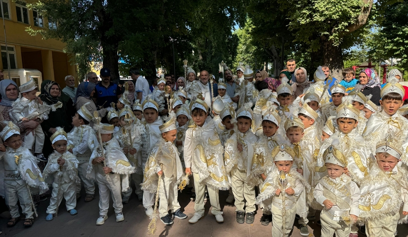 selman-dedeyi-anma-yagli-guresleri-ve-sunnet-senlikleriry9owejxl3