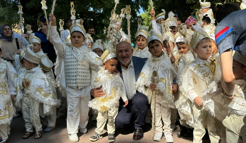 selman-dedeyi-anma-yagli-guresleri-ve-sunnet-senlikleriry9owejxl3