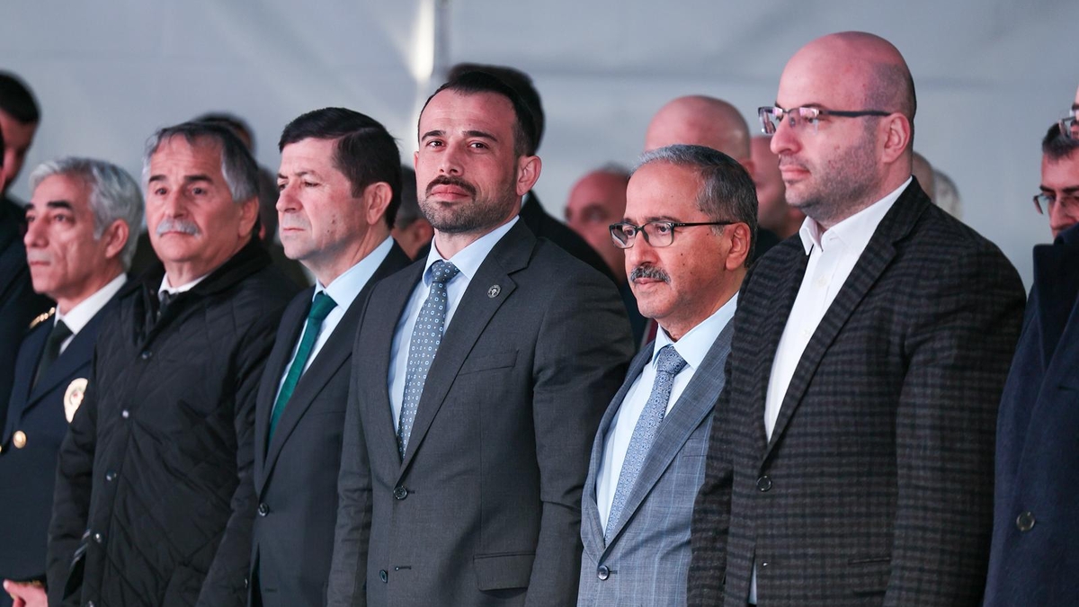 Serdivan 2. Kitap Fuarı görkemli bir törenle açıldı