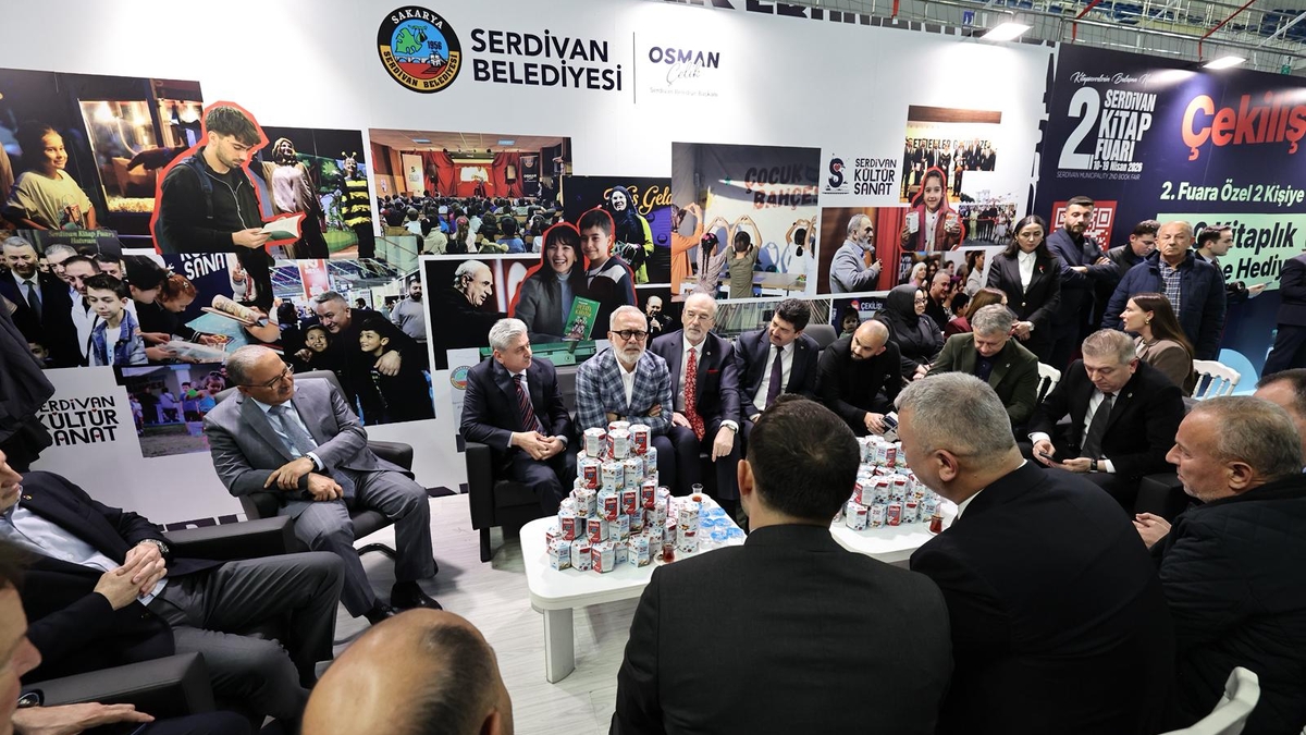 Serdivan 2. Kitap Fuarı görkemli bir törenle açıldı