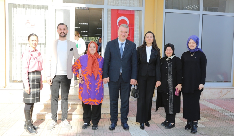 serdivan-belediye-baskan-adayi-osman-celik-ten-esnaf-ve-vatandas-ziyareticm9dadq5ut