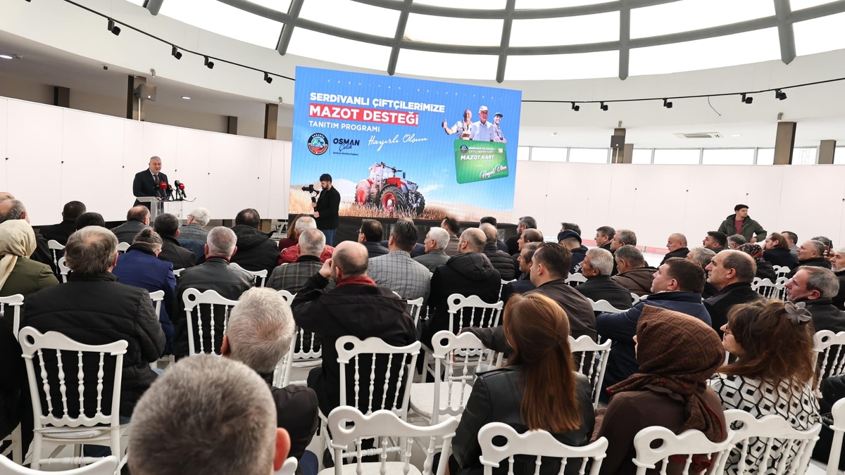 Serdivan Belediyesi'nden çiftçilere mazot desteği
