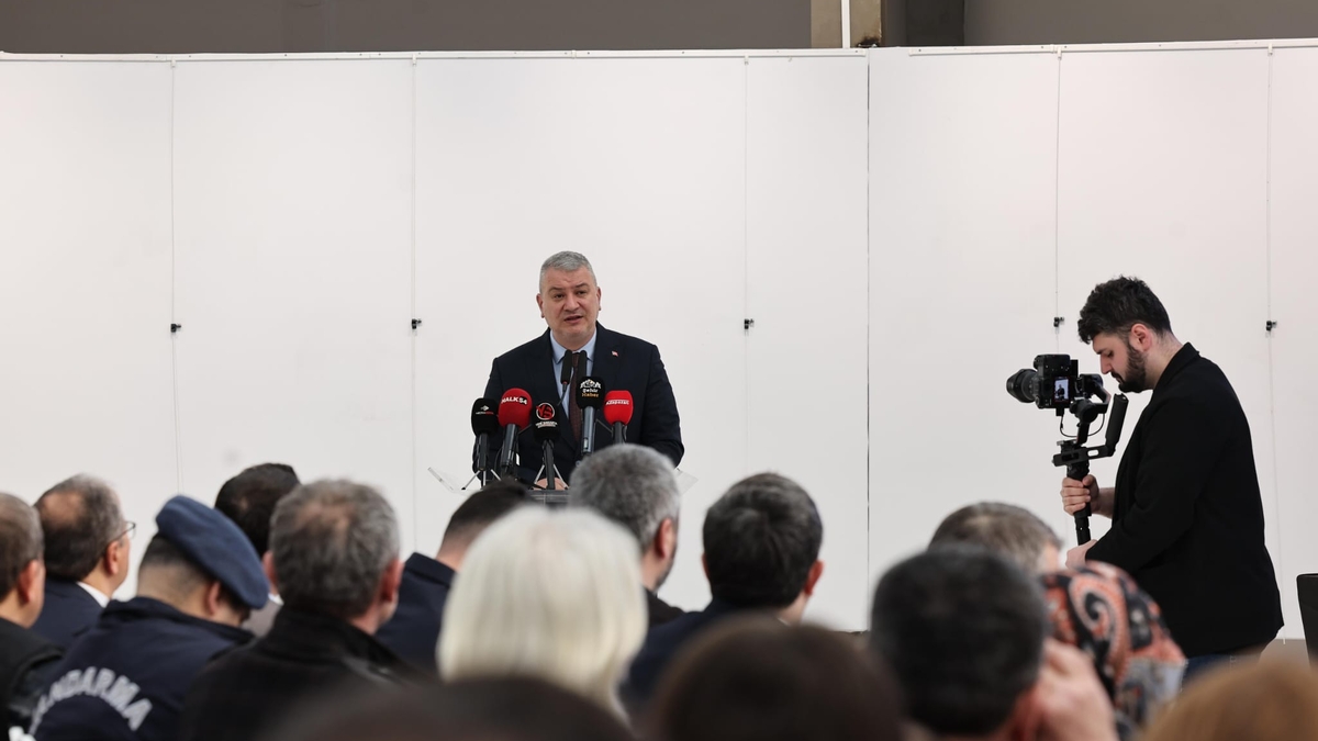 Serdivan Belediyesi'nden çiftçilere mazot desteği