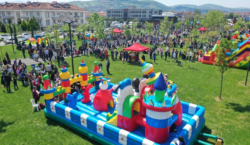 Serdivan Çocuk Şenliğine yoğun ilgi