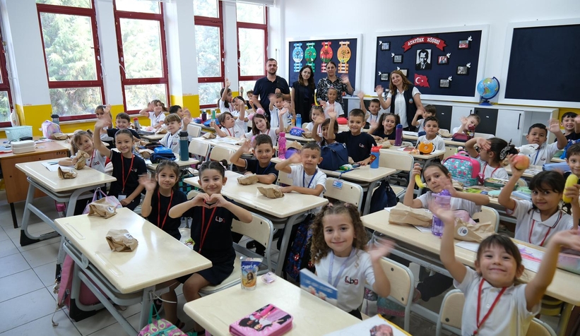 serdivan-da-18-yasina-giren-genclere-internet-hediyesiymttvxgyuj