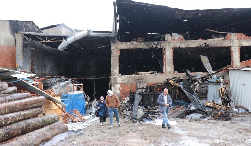 Serdivan'da 4 iş yerini küle çeviren yangının boyutu ortaya çıktı