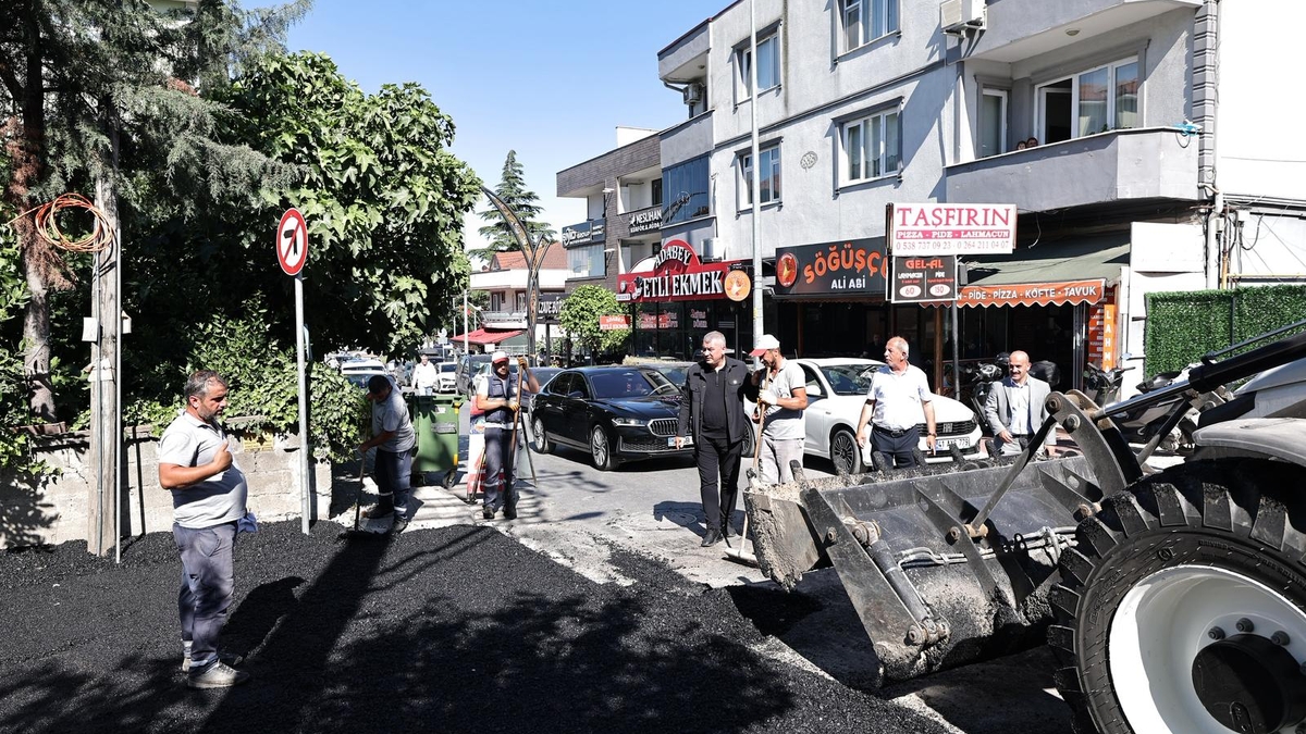 Serdivan'da asfalt çalışmaları sürüyor